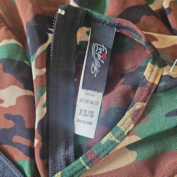 Forplay Camouflage L/S Zip Back Bodysuit, Grn/Brn/Blk, NWT, XS/S - Picture 4 of 6